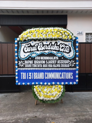Papan Bunga Duka di Geya
